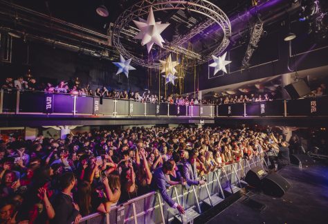 FRESHERSBALL1_255